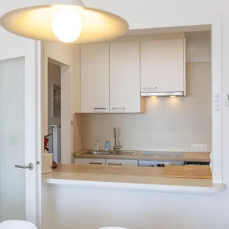 Sunny Seaside Apartment, Cleaning Included